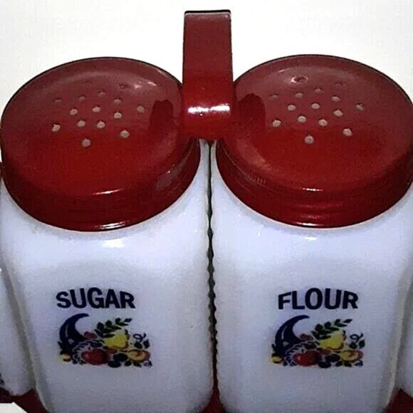 1930's Stovetop Shaker Set - Picture 3 of 9